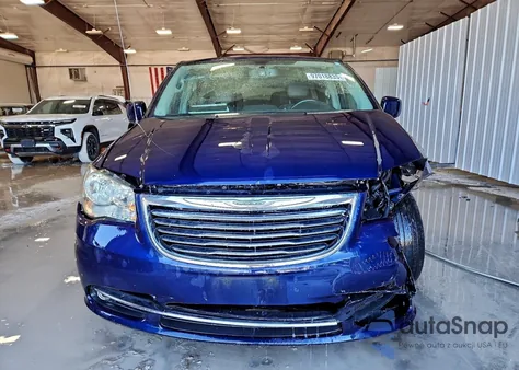 2013 Chrysler Town & Country Touring z USA, uszkodzony, nr VIN 2C4RC1BG1DR748007